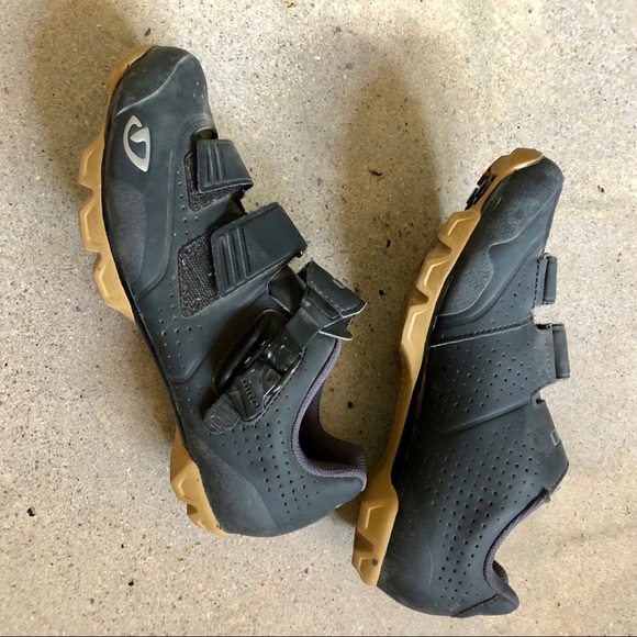 Giro Privateer R - MTB Cycling Shoes - Picture 2 of 8